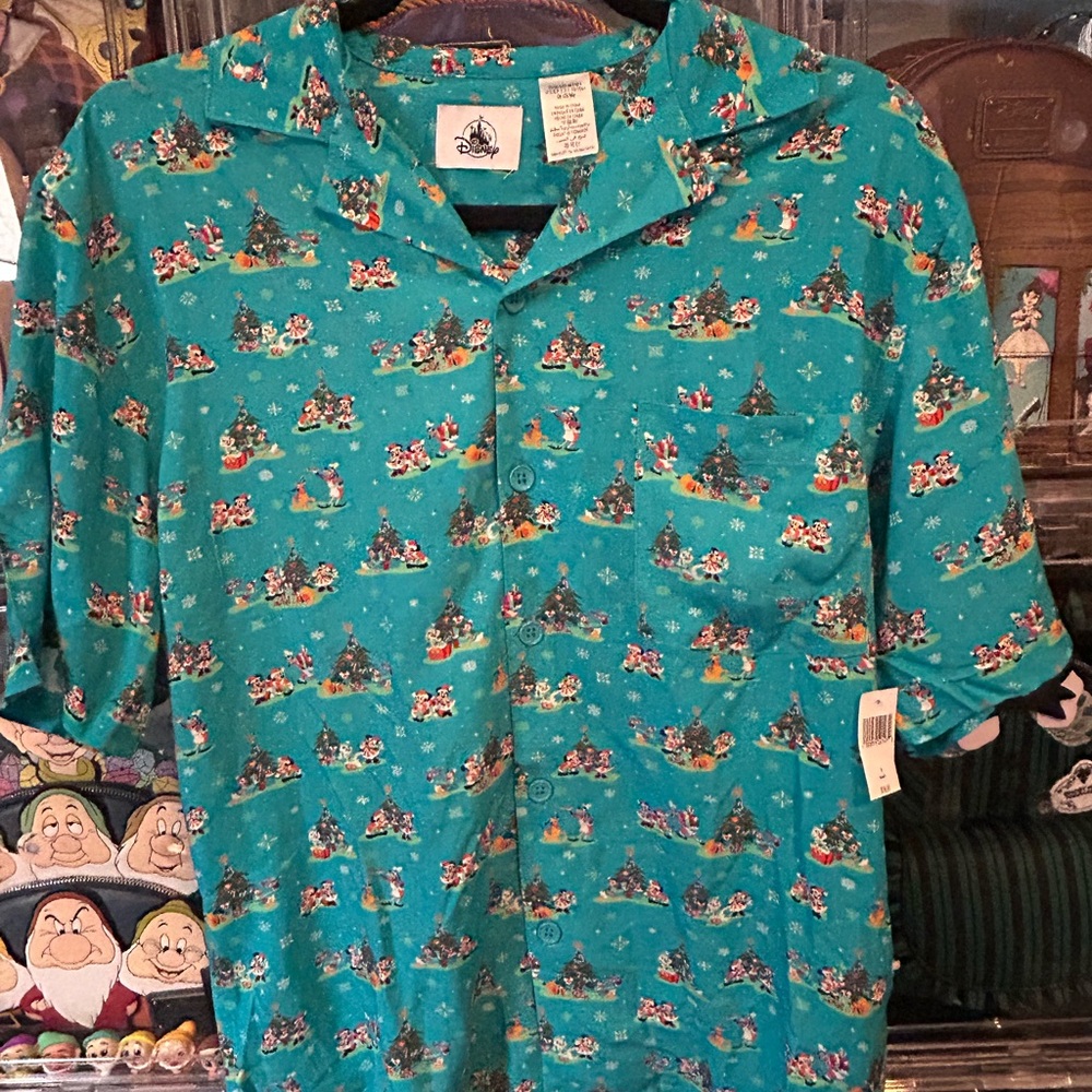 NWT Men’s Disney Parks Teal Christmas Shirt- Size Small